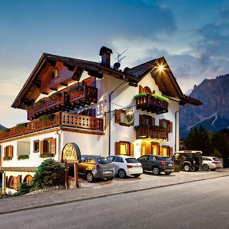 Hotel Natale Cortina dʼAmpezzo Esterno foto
